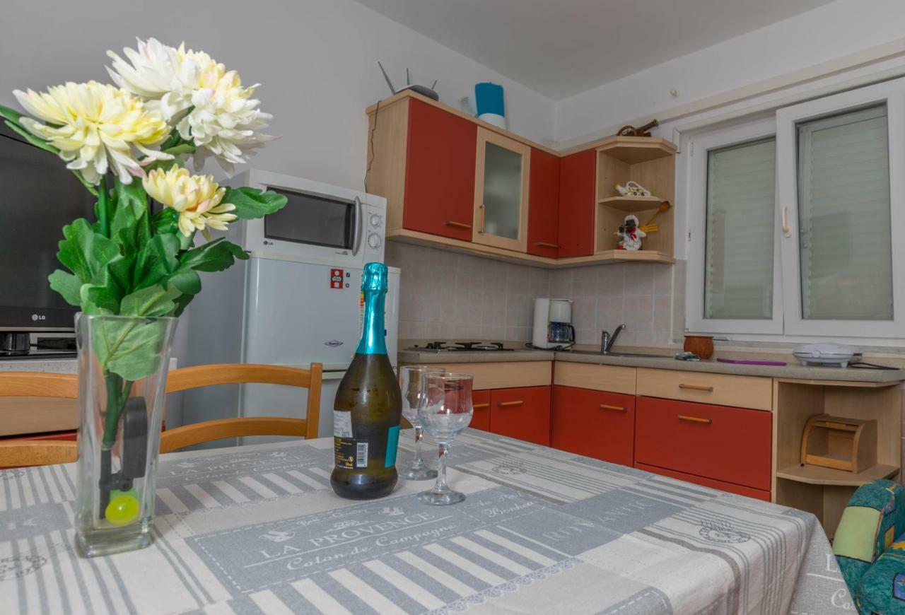 Apartman Zlatica Dramalj Exteriör bild